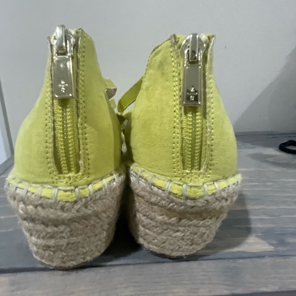 Kenneth Cole Reaction Espadrilles size 10 - Picture 2 of 6